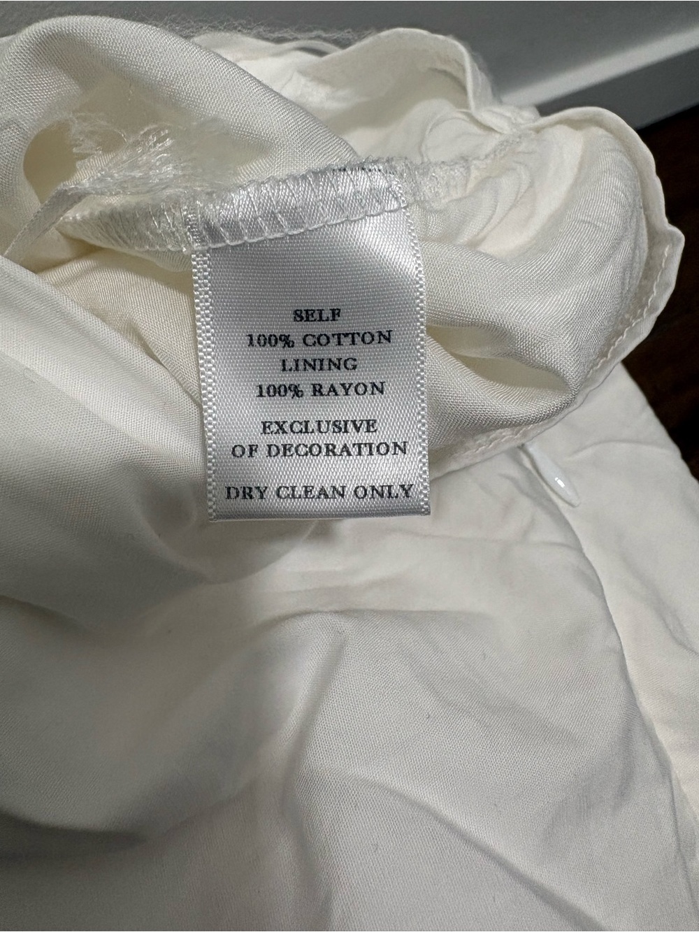 Rosevelvet White Ruched Ruffle Mini Skirt Size Small - Picture 4 of 7